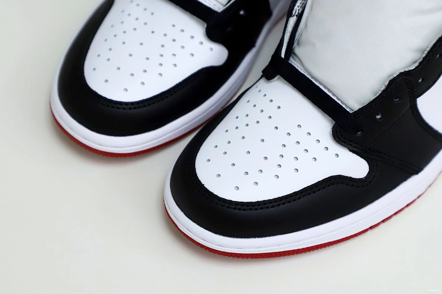Jordan Toe Black (2016) Retro Air 1 0815
